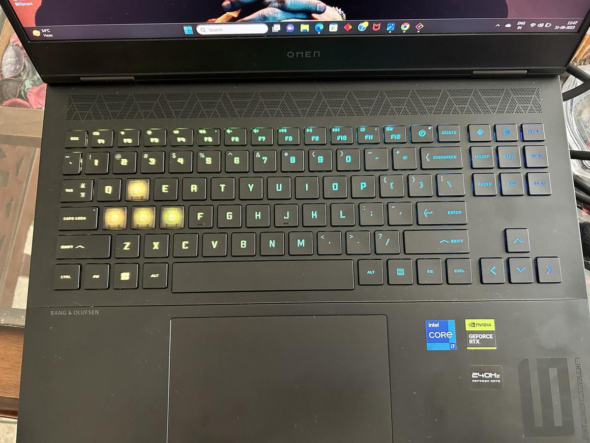 Omen laptop online keyboard lights